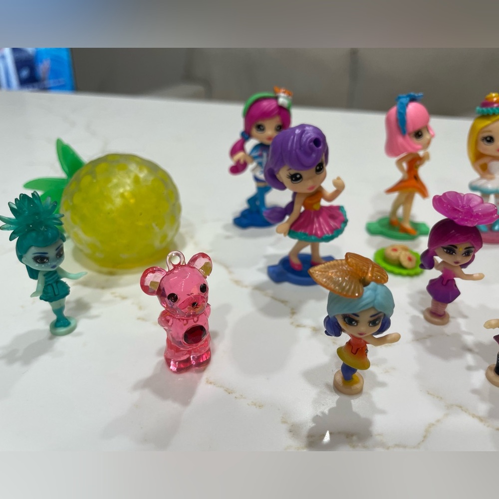 This Disney Tsum Tsum and Party pop Teenies lot of 20